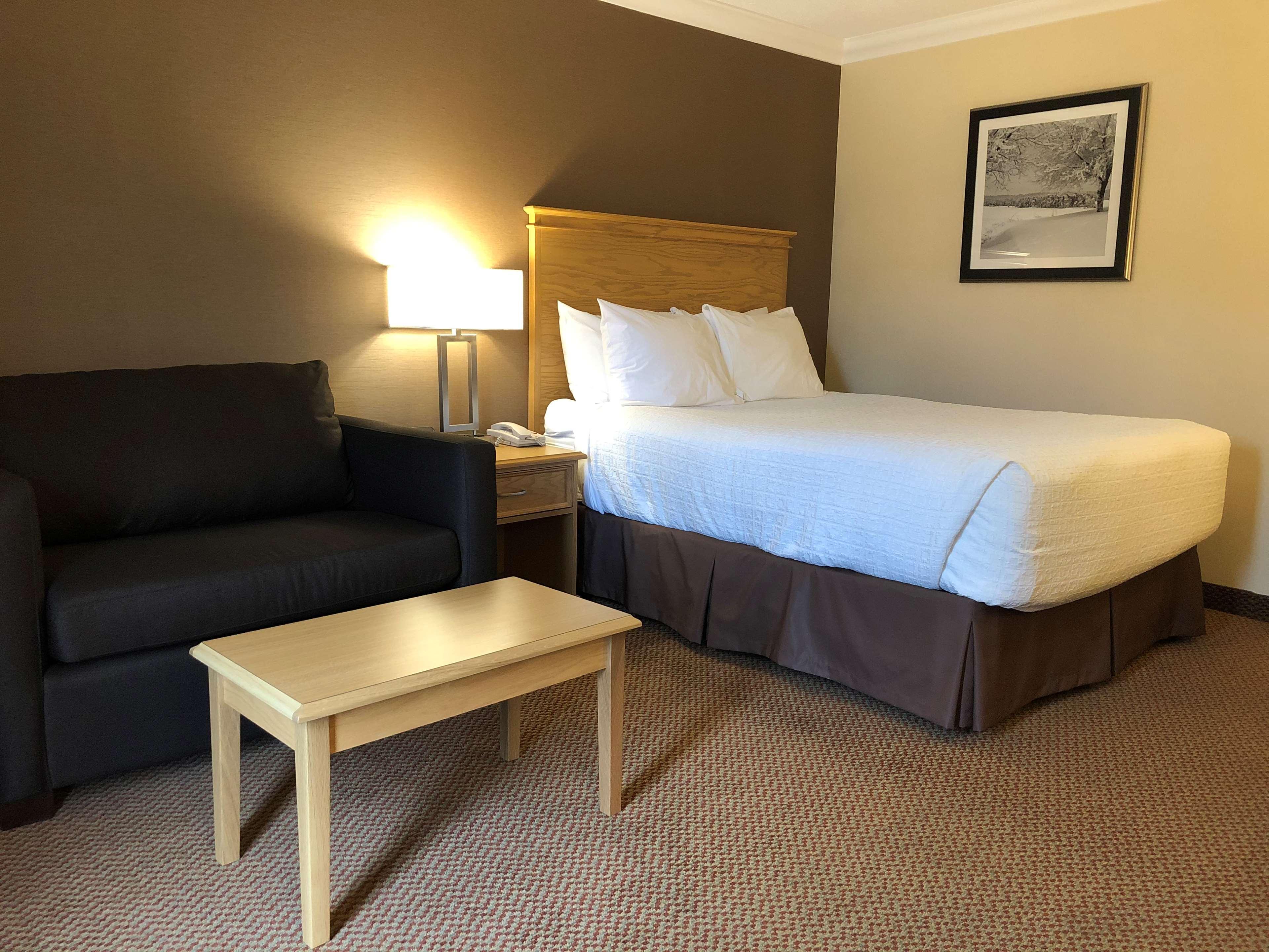 Best Western Plus Cobourg Inn & Convention Centre Екстер'єр фото